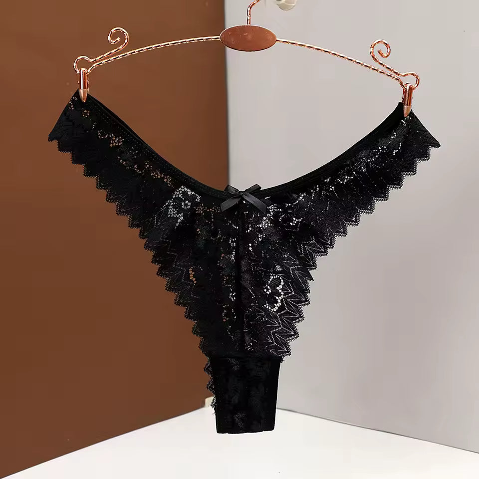 Calcinha Feminina Sexy em Renda Fio Dental