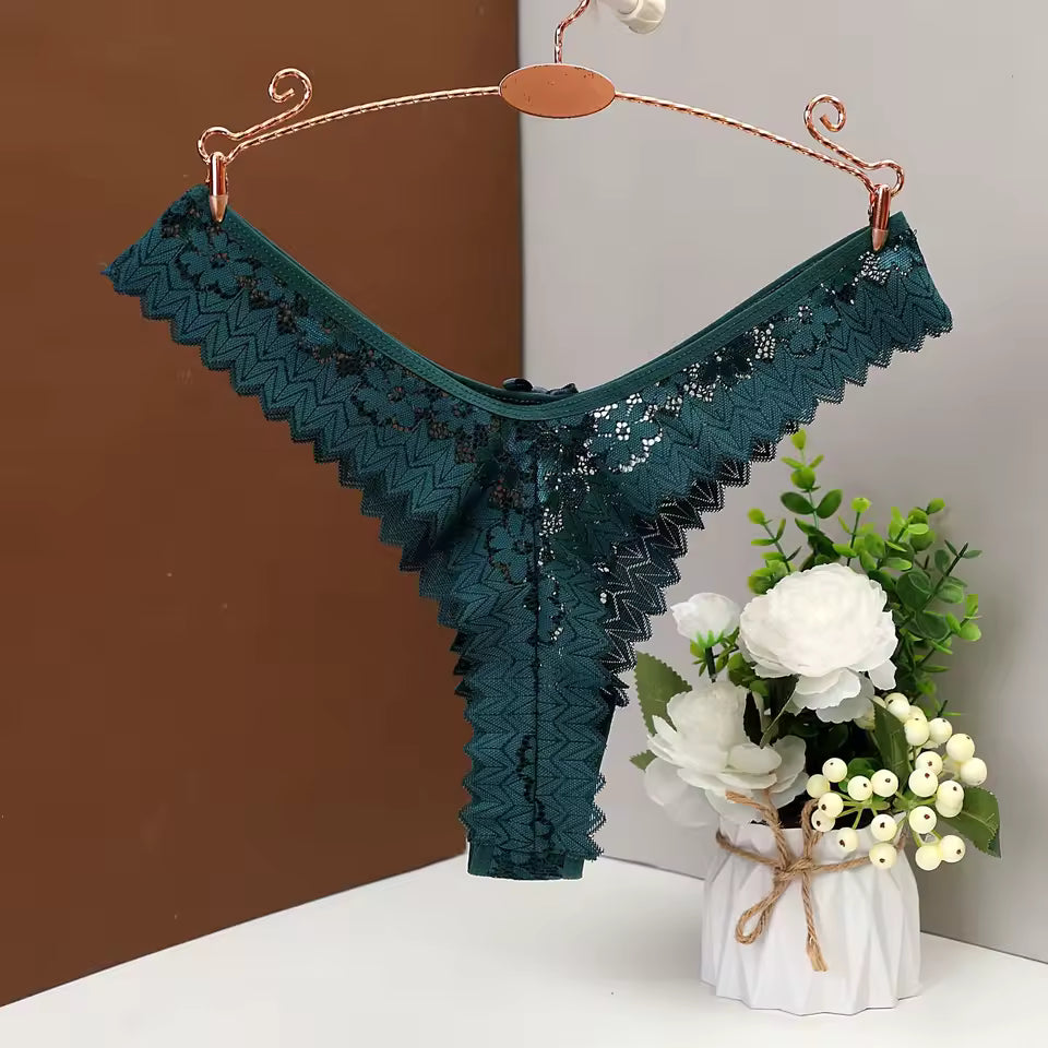 Calcinha Feminina Sexy em Renda Fio Dental